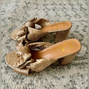 Lulus gold bow heeled sandals size 8